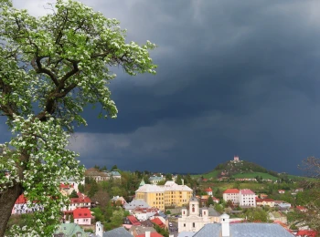 Búrka nad Banskou Štiavnicou 22.4.2025