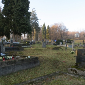 Zadný katolícky cintorín